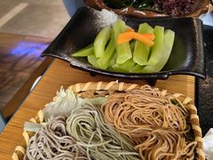 -湊湊火锅·茶憩(南京东路悦荟店)