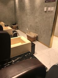 点击看大图 店内环境-悦指间美甲美睫