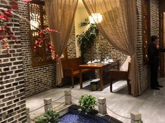 -万重锦·人文川菜馆(骡马市店)