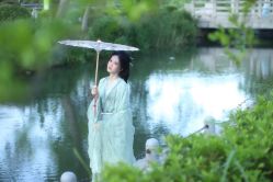 -一揽芳华汉服旗袍体验馆(拙政园店)