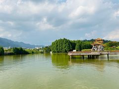 -星湖旅游景区七星岩
