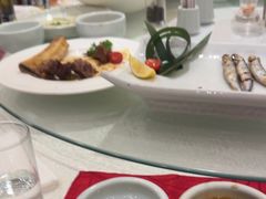 -萨拉伯尔水源素问店·韩国宫廷料理(人民路店)