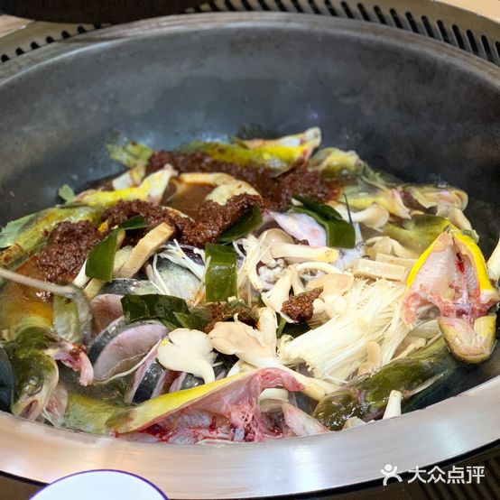 铁锅炖鸡(万号西墙底店)