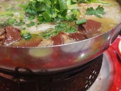 杀猪菜-闯关东东北农家菜(崂山石老人店)