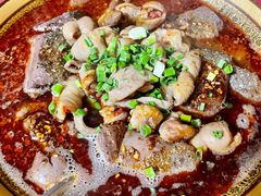 特色麻辣血旺-洪平血旺椒麻鸡雅鱼饭店(熊猫大道店)