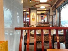 -小天鹅火锅·一线江景洪鼎旗舰店(洪崖洞店)