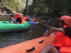 -雅鲁激流探险漂流