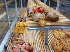 -焙丽拾光(麦凯乐直营店)