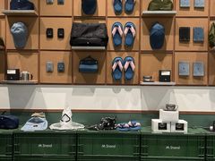 -M Stand(南京新街口金鹰店)
