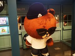 -LINE FRIENDS Garosu-gil Flagship Store