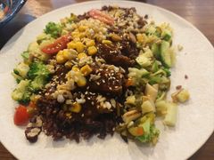 -POKEE VIA&Brunch·维娅(重庆来福士店)