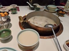 -洪氏嗨捞·猪肚鸡火锅(阳光天地店)