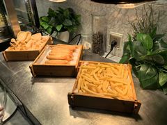 -川骄海鲜自助(王府井奥莱UP TOWN店原世界之花店)