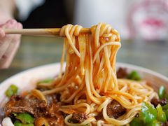 -歹歹的加个面过油肉拌面