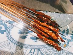 一把满足牛肉串-探鱼·鲜青椒爽麻烤鱼(朝阳悠唐广场店)