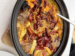 海鲜毛血旺-品海楼·大连海胆锅贴馆(东港店)