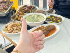 -丹水桥地锅鱼·翘嘴鲌·地方特色全鱼宴(丹江口大坝店)