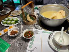 -禄婶鸡煲·打边炉