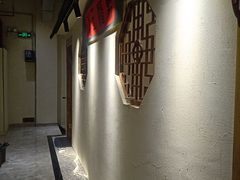 -聚汇三少·龙虾·中餐厅(莫邪路新天地店)
