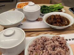 -老乡鸡(上海白玉兰广场店)