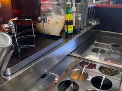 -成都你六姐·牛肉冒菜(信泰中心商场店)