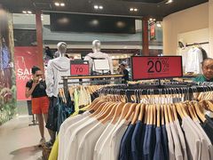 -东荟城名店仓