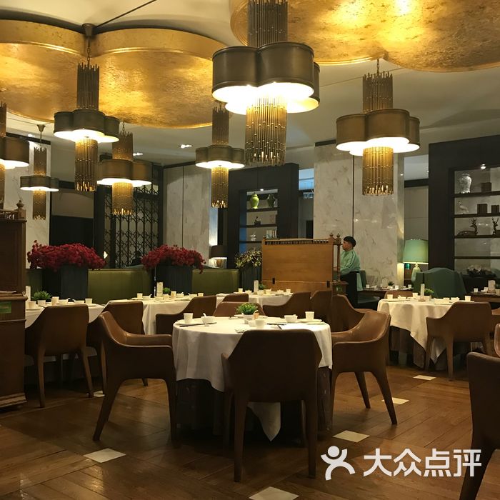 金海华·小爱都市情感餐厅