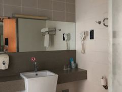 -北京民族园葉子里酒店(鸟巢店)