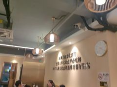 -胡须佬鸡煲四季火锅店(石厦西村直营店)