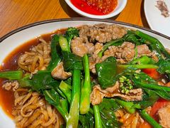 湿炒牛河-壹只卤鹅 · 潮汕菜(京基百纳店)
