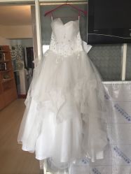 -红馆妆造(中央大街店)