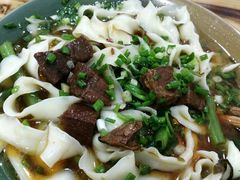牛肉刀削面-福半天牛肉面(碧津轻轨站店)