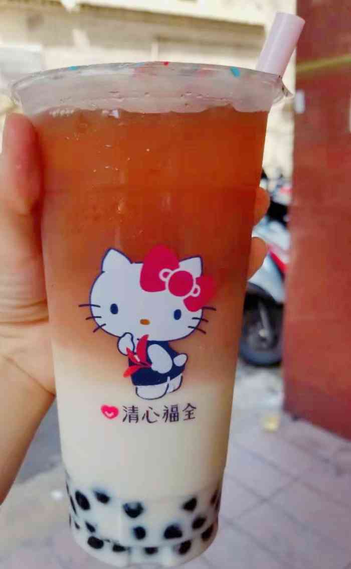 打分 小朋友叫它hello kitty 奶茶 台湾的珍珠真心推荐 去台湾旅游不