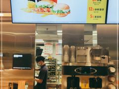 -麦当劳(东方时代广场分店)