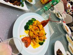 -松沪名灶·豆浆鱼头·新上海菜(飞航吾悦广场店)