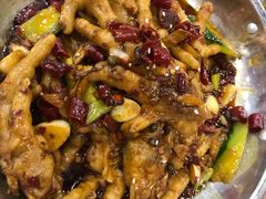 干锅姜辣凤爪-江城燕子大排档(江汉路步行街店)