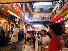 等位区-蜀大侠火锅(寰球文化地标·总府店)