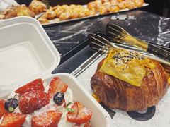 -BUTTERFUL&CREAMOROUS 黄油与面包(三里屯太古里店)