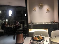 -煲王粤菜餐厅(中侨中心店)