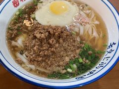 -裕新楼粉面馆·石磨手工粉(四方坪店)