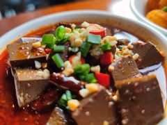 土冒血旺-炉小二铜锅牛蛙•川湘菜(三里屯店)