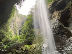 -龙水峡地缝景区