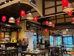 -富正毅三下锅·湘西韵味(天门山索道店)