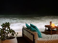 -FINNS Beach Club