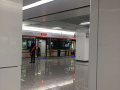 -盈丰路(地铁站)