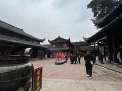 -峨眉山报国寺