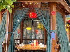 -粥满堂地道湖北菜(南湖都会店)