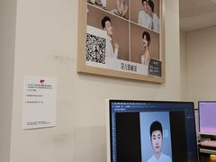 -花儿照相馆·最美证件照(红旗街万达店)