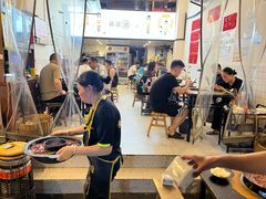 -黄潇洒老火锅(九眼桥宏济巷店)