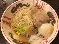 二郎系拉面-拉面莊夢語＆中华料理八椿